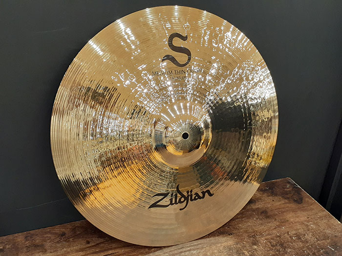 【新品】S 18" Medium Thin Crash