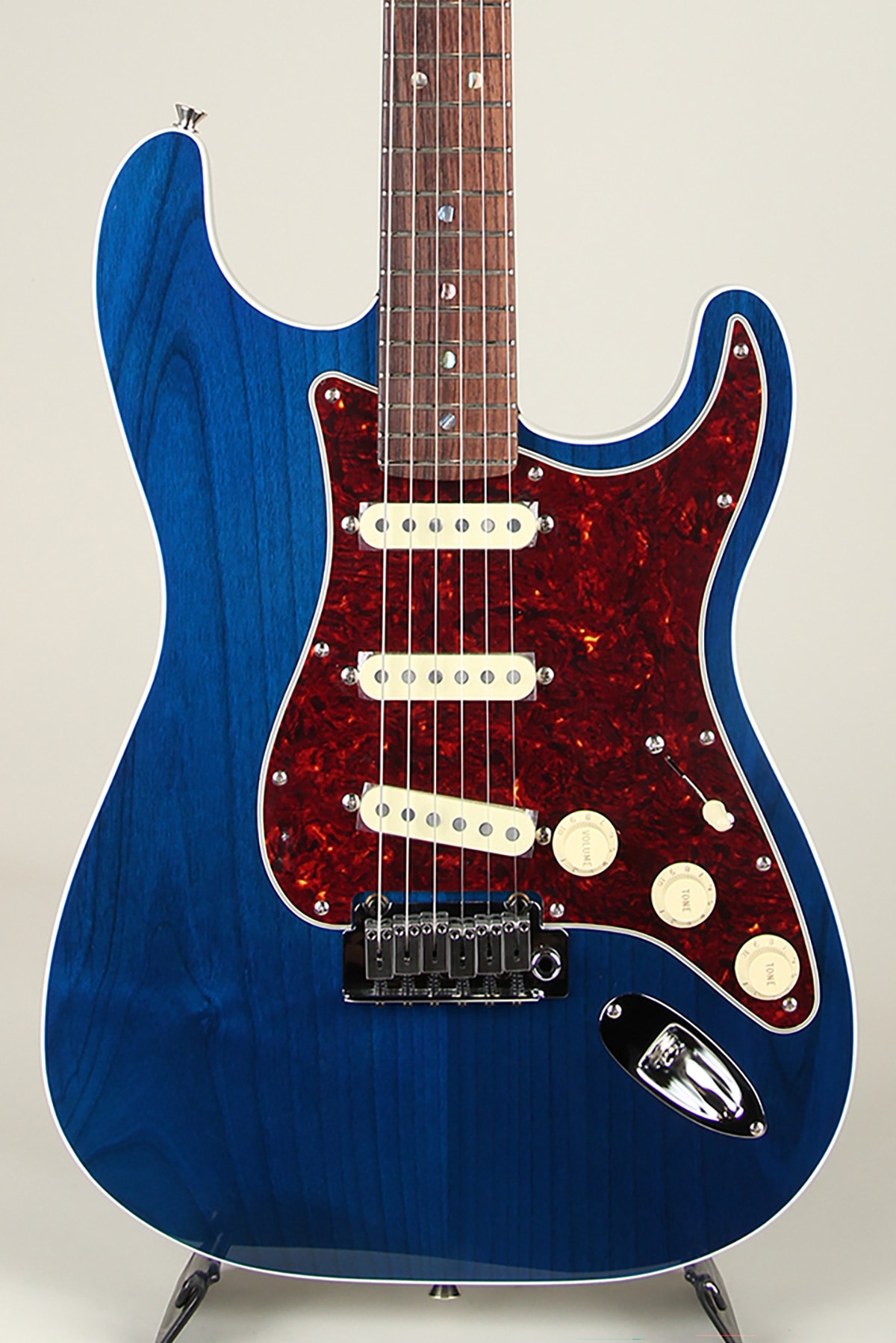 Made in Japan Limited Active Modern Stratocaster RW Sapphire Blue Trans【S/N JD26015635】