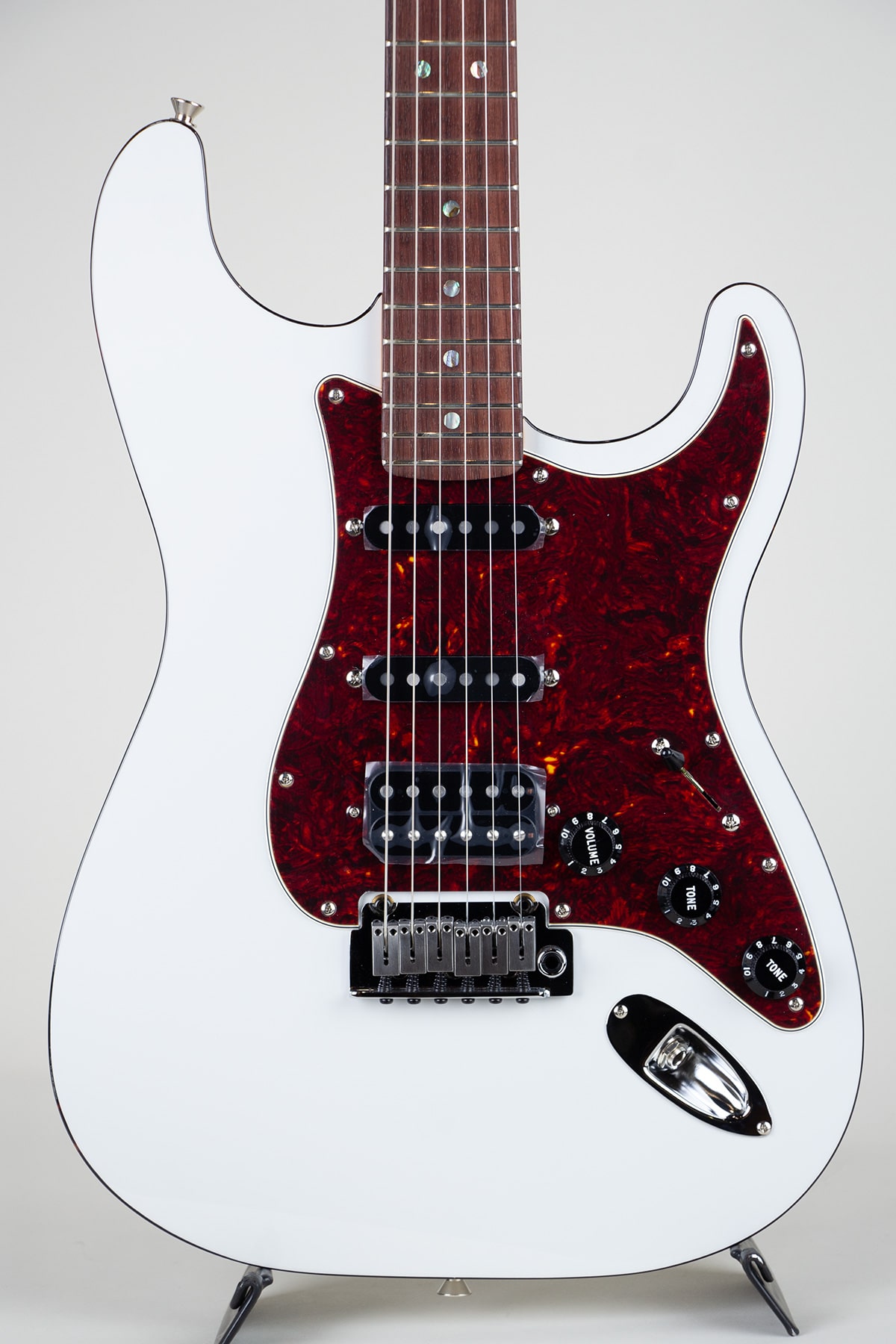 Made in Japan Limited Active Modern Stratocaster HSS RW Feather Gray【S/N JD26020179】