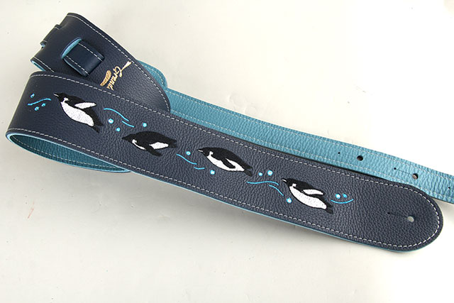 G-Standard 空飛ぶペンギン刺繍ストラップ ネイビー