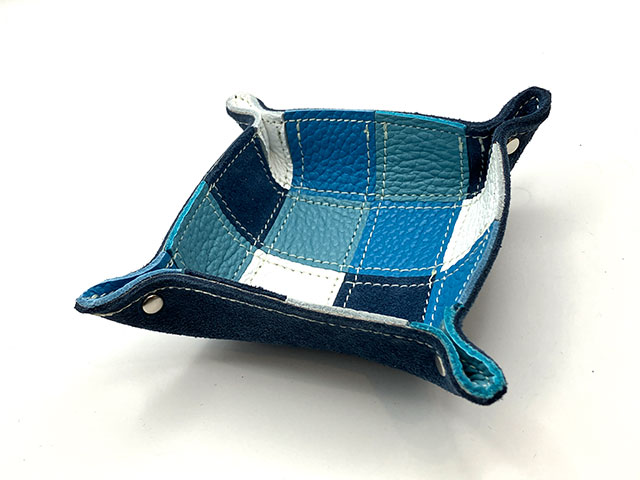 レザーピックトレイ 【パッチワークデザイン (ブルーパターン)】