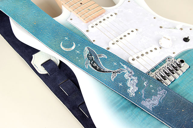 【Special Edition】月夜クジラ 刺繍ストラップ MIKIGAKKI UMEDA CUSTOM