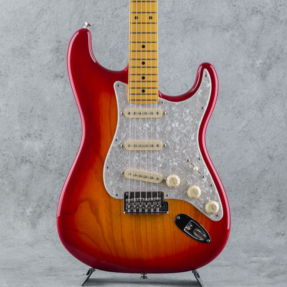 American Professional Stratocaster MN Aged Cherry Burst【S/N US26047292】