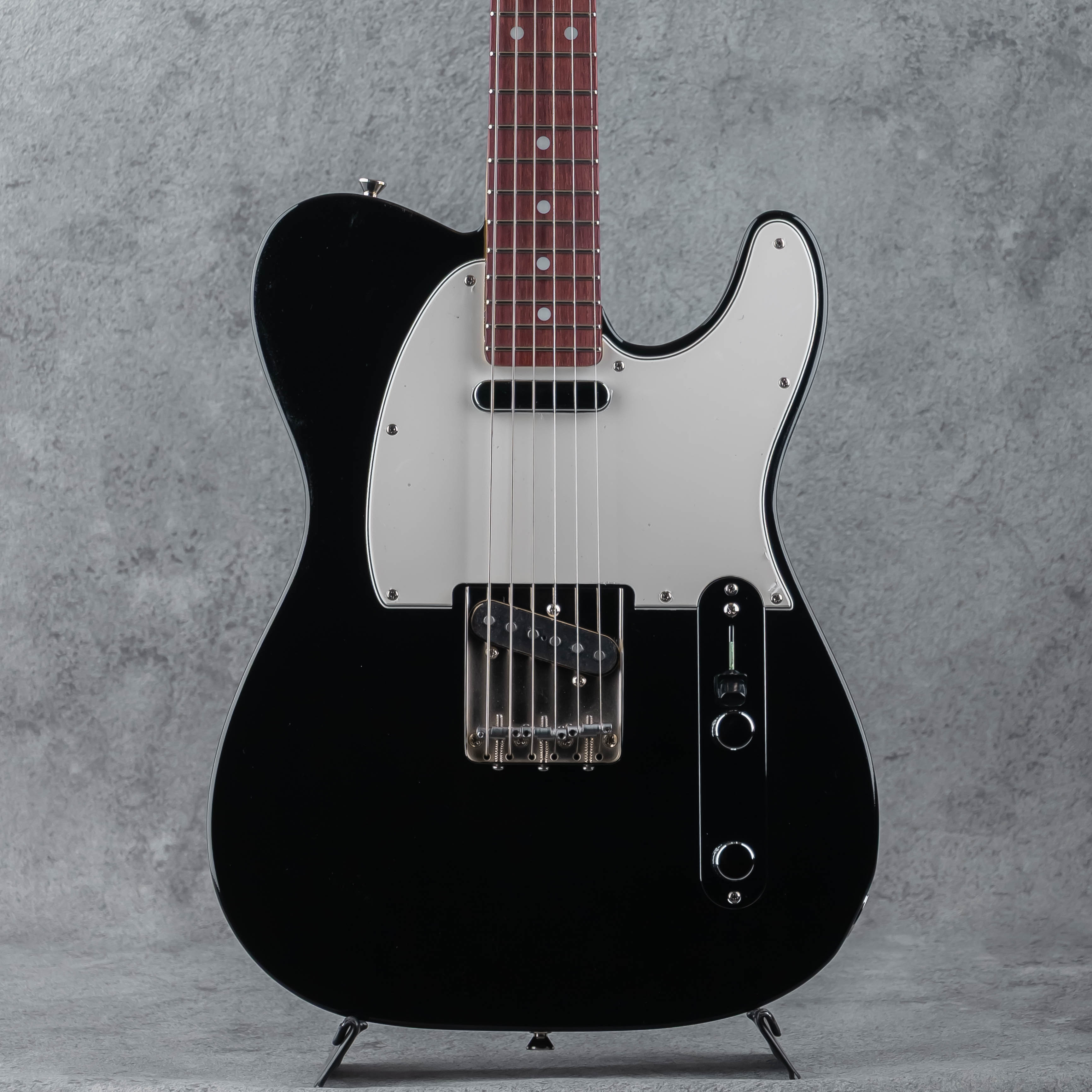 KNTE Black with Matching Head