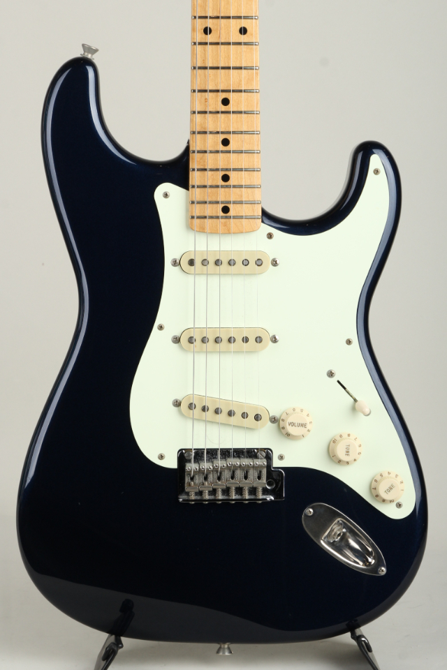 Made In Japan Hybrid Stratocaster Midnight Blue 2018