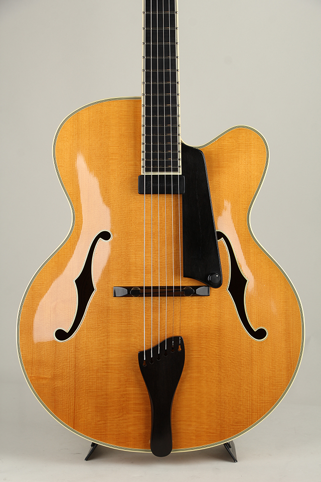 Monarch 17 Inch Natural 1997