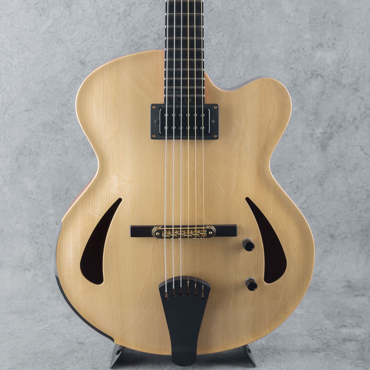 Model 15 Archtop Custom Bubinga Back Natural 2023
