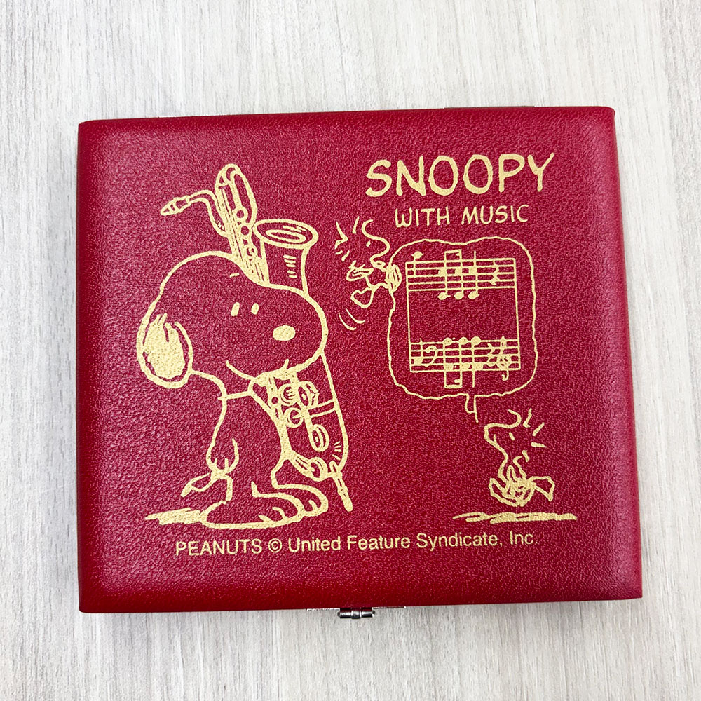 スヌーピー リードケース バリトンサクソフォン用 レッド
