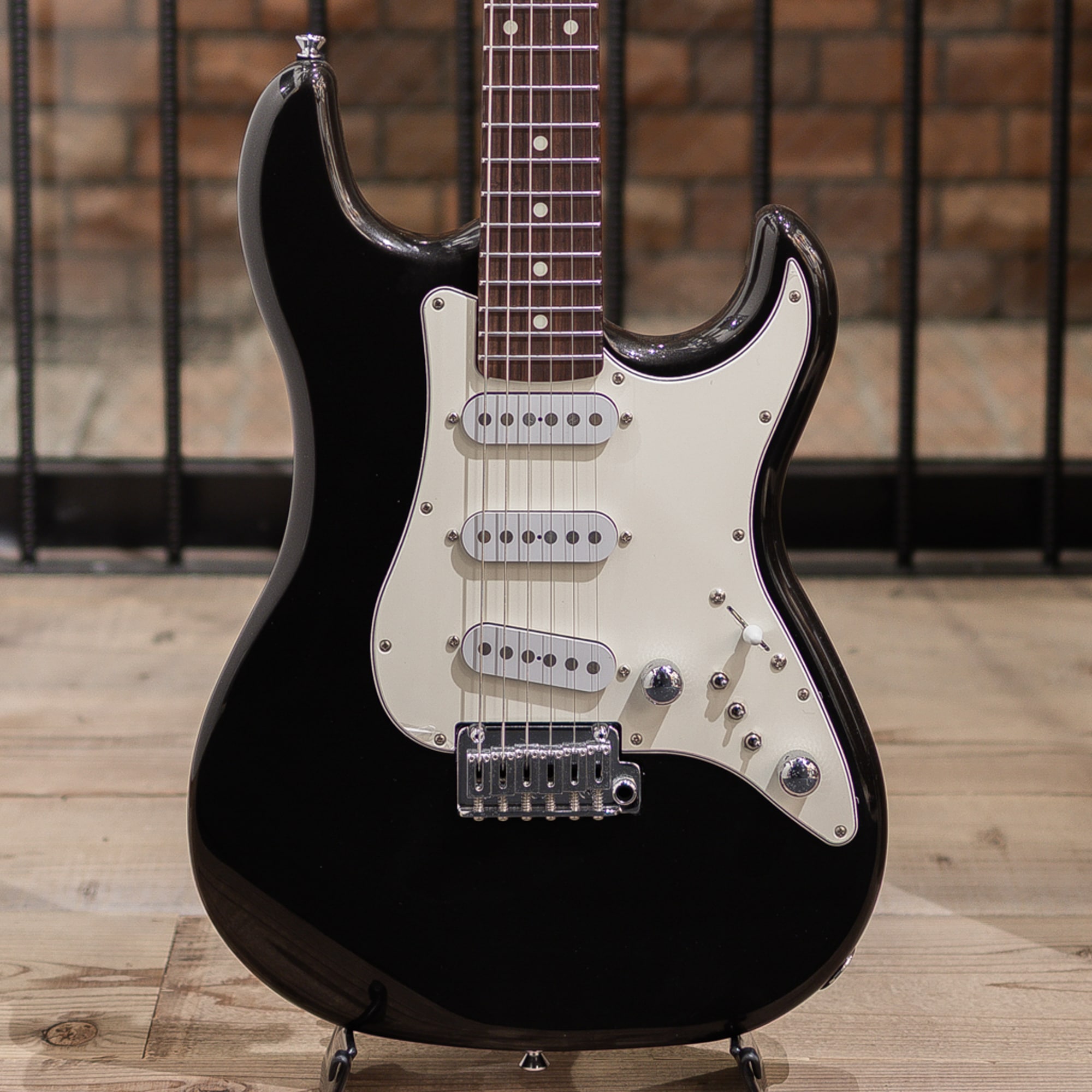 TST-201 5A Roasted Flame Maple Neck/Rosewood FB Dark Black Metallic