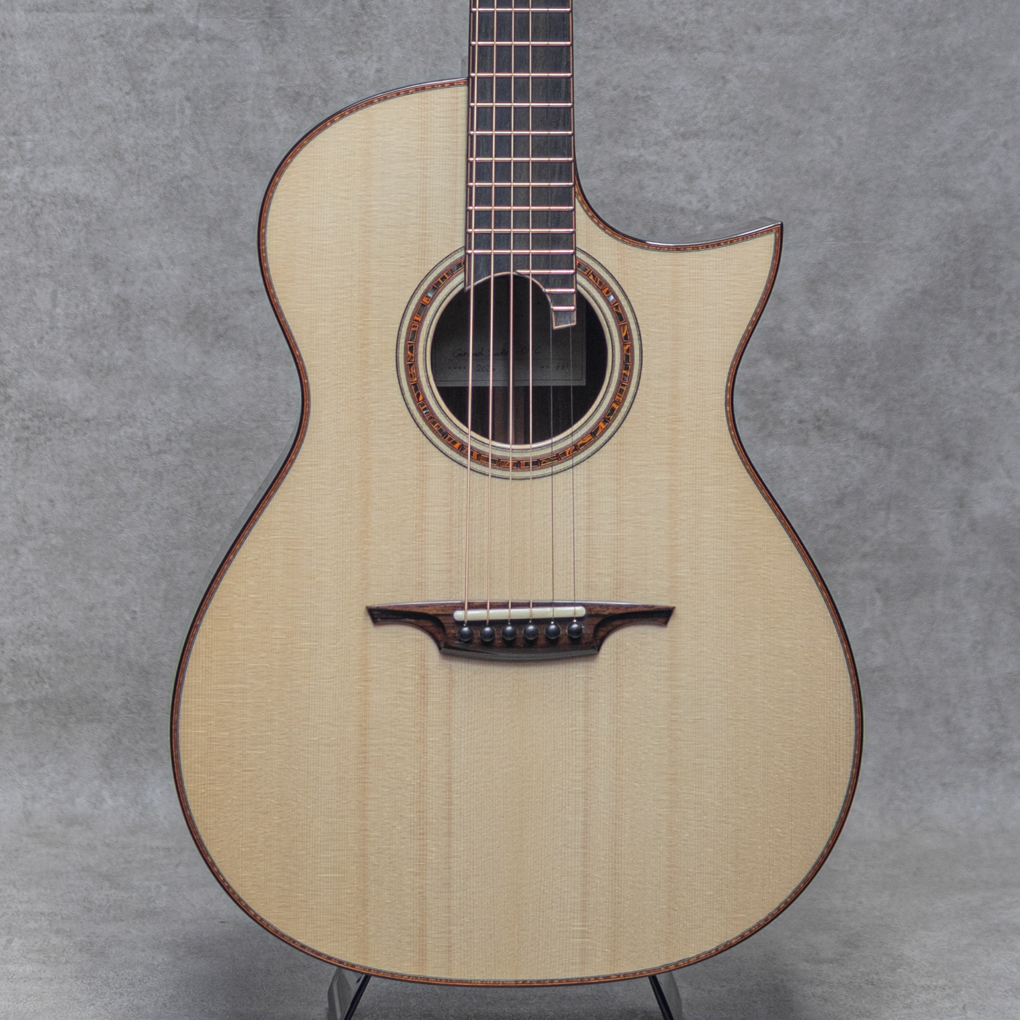 OM-C Grand Salon Cutaway Alpine Swiss Moon Spruce / Madagascar Rosewood