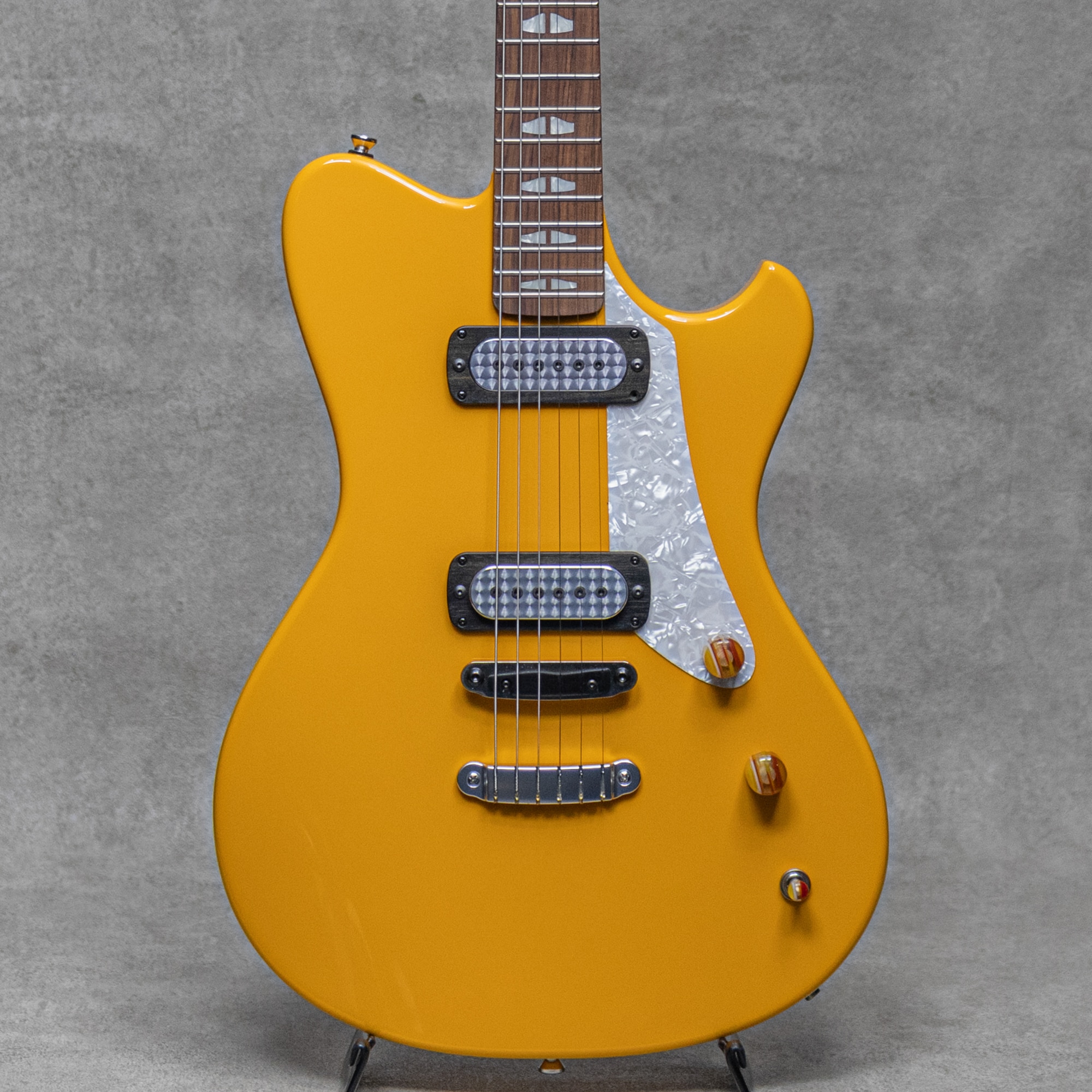 A-Type FF42 / Toploading Hardtail Signal Yellow