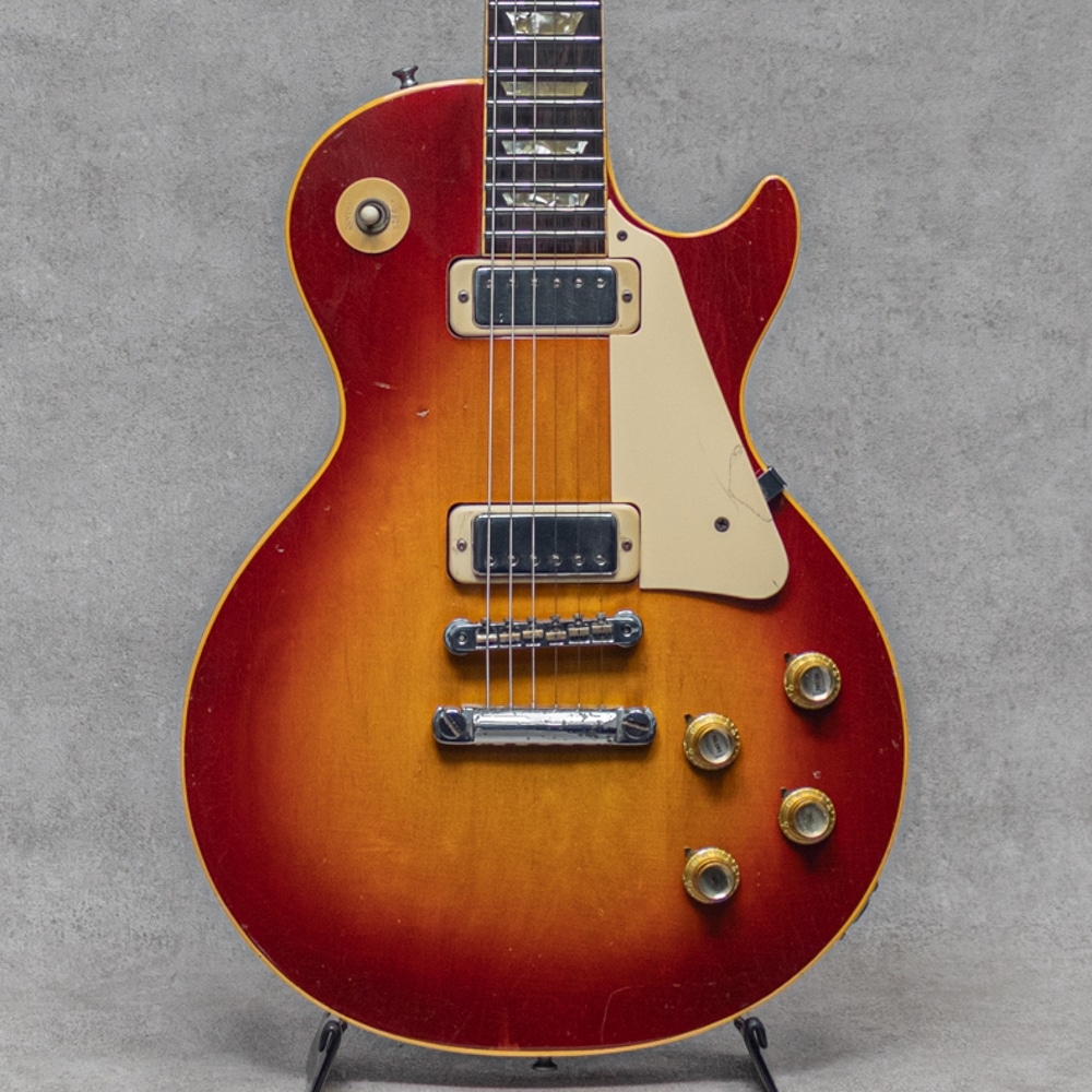 Les Paul Deluxe Cherry Sunburst /  Early 1970s