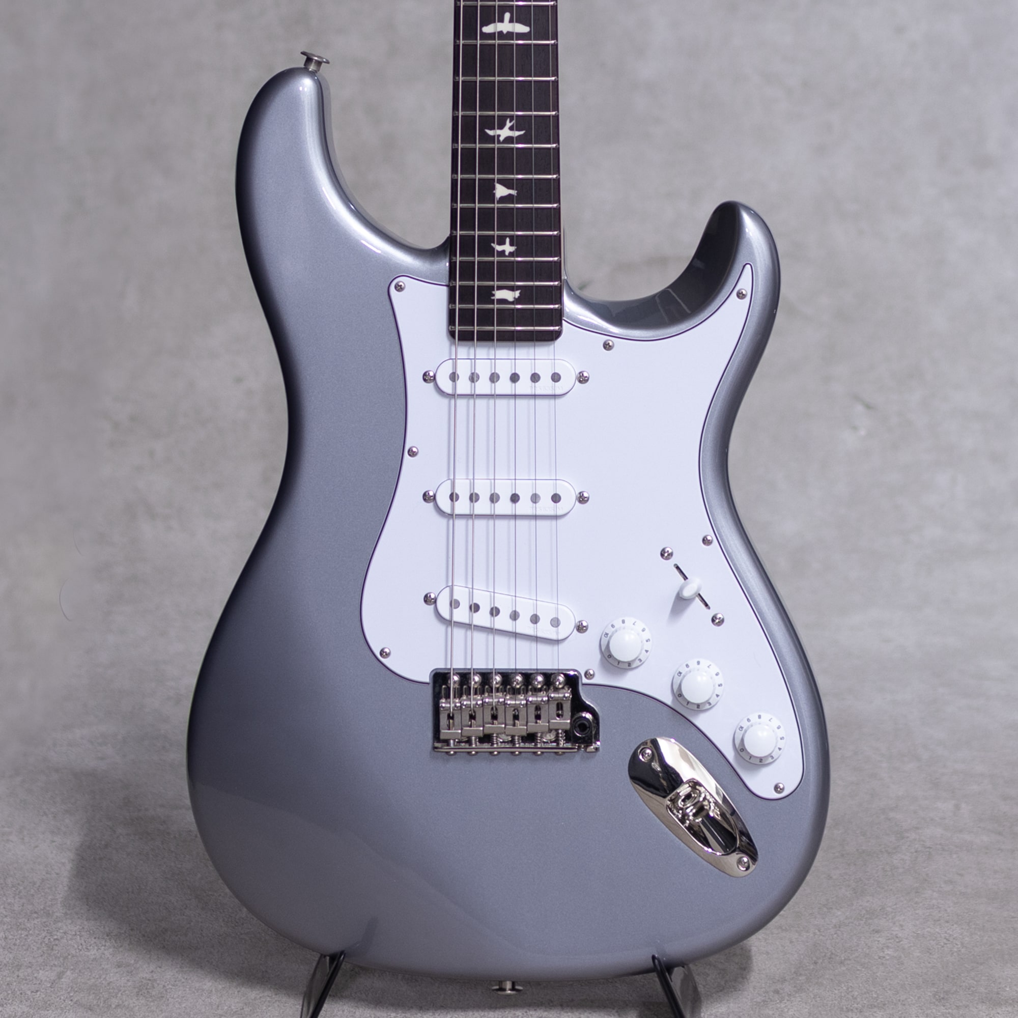 Silver Sky Rosewood Tungsten / 2024