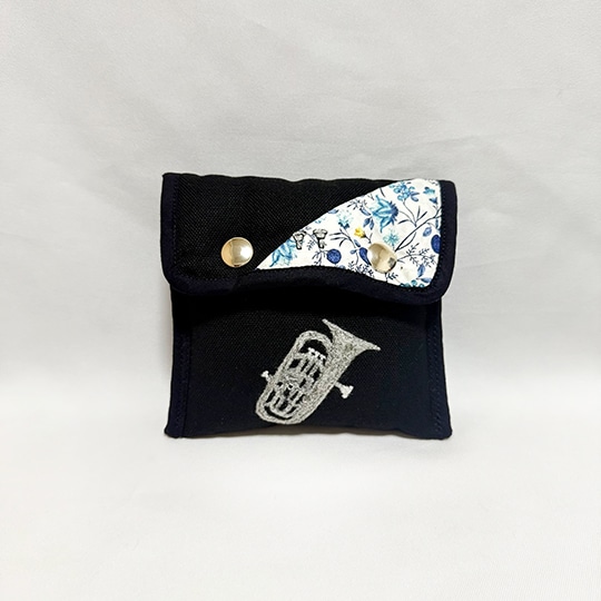 ユーフォニアムマウスピースポーチ　羊毛フェルト刺繍入り<ブルー>　２本用